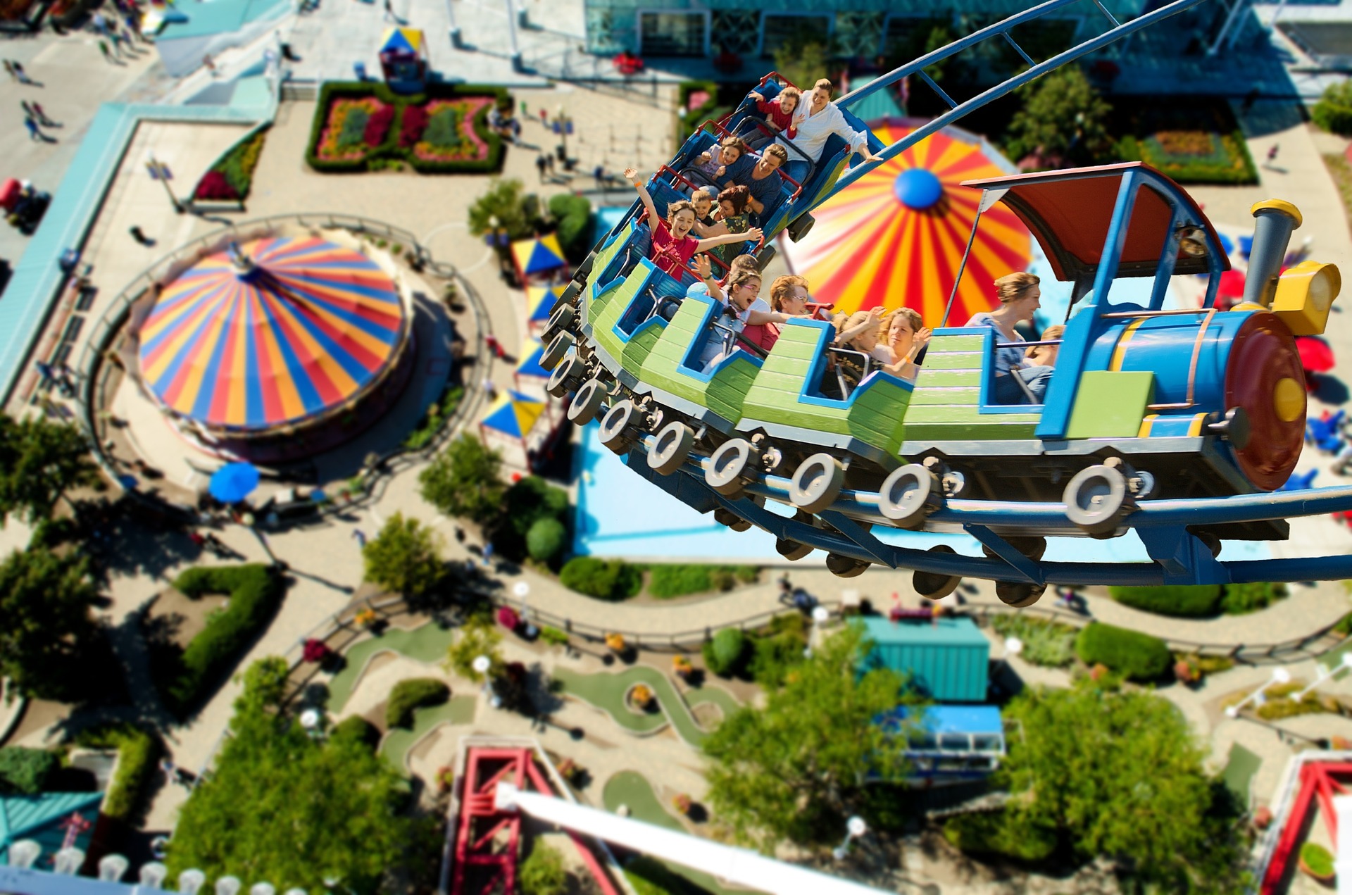 roller-coaster-2051560_1920