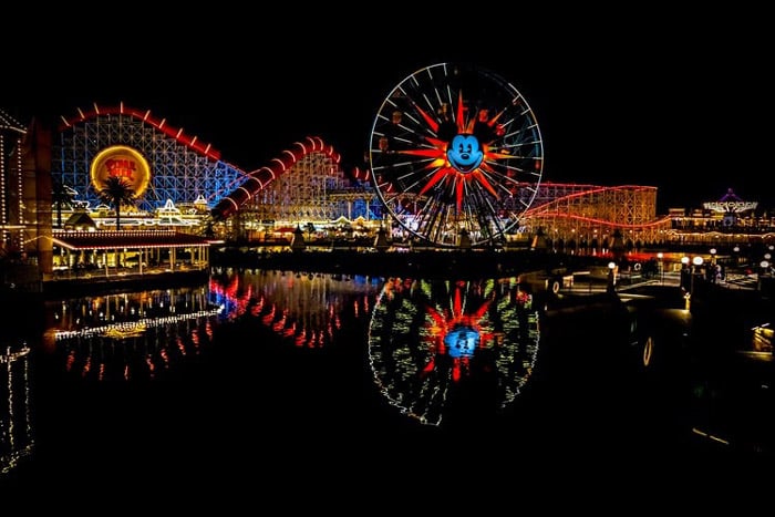 theme-park-night